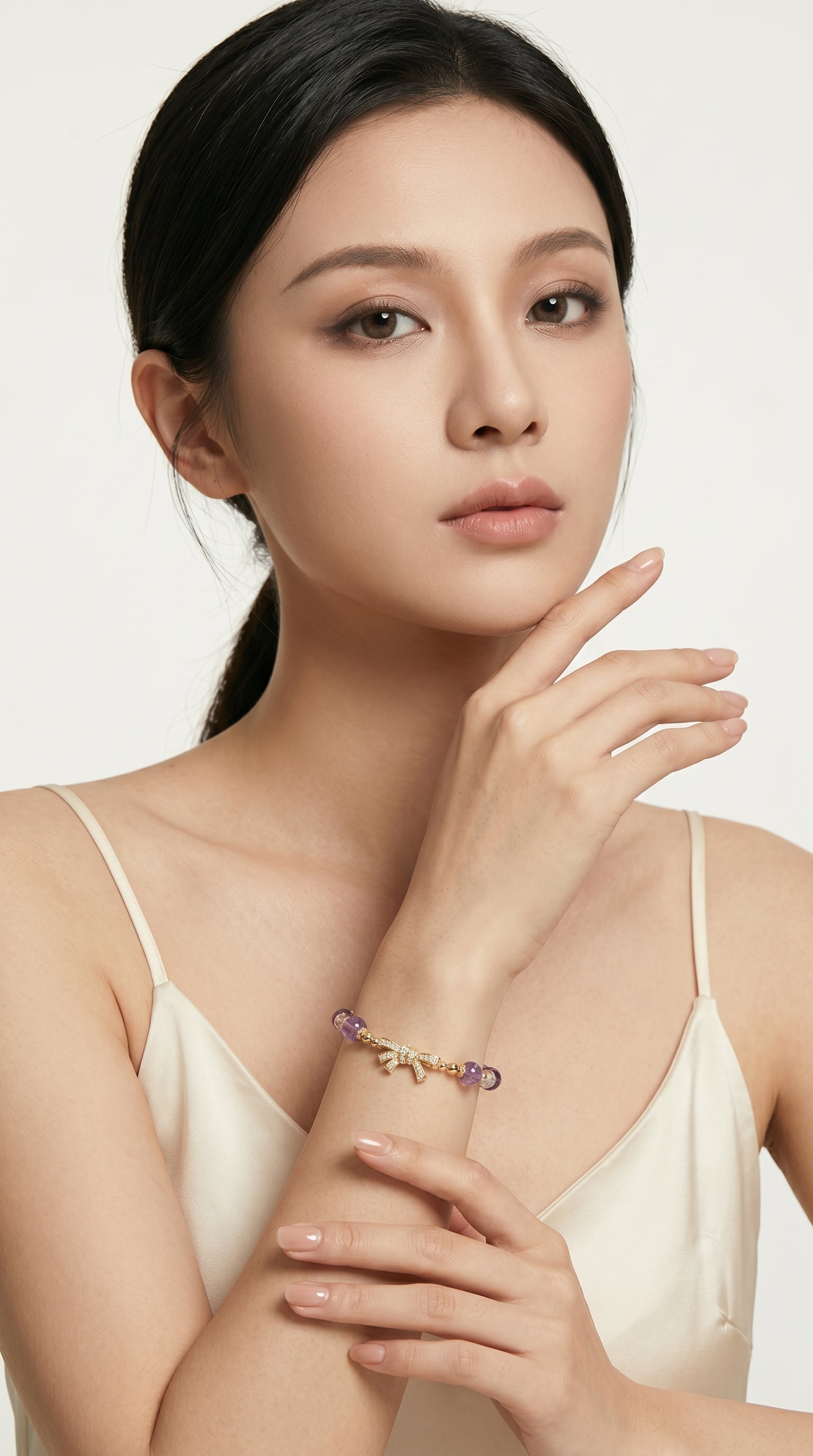 amethyst-bracelet wrist